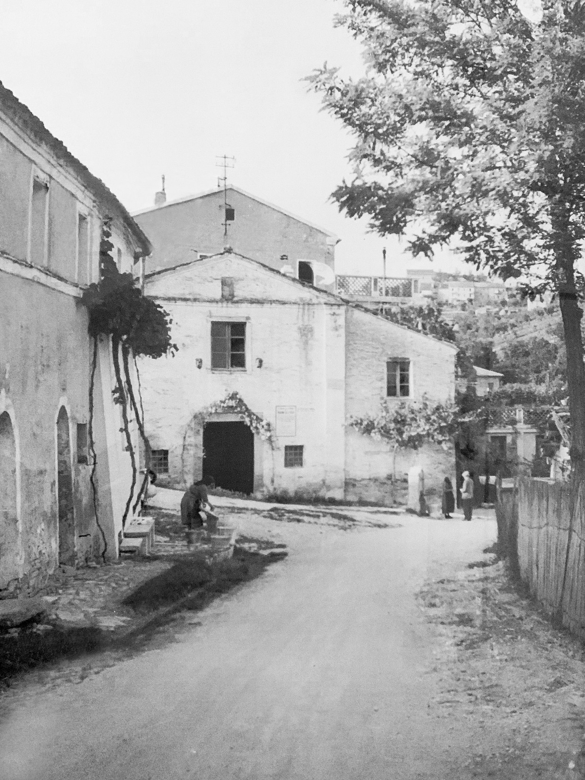 “Tra ricordi e fede: la nostra parrocchia” di Padre Piergiorgio Bartoli